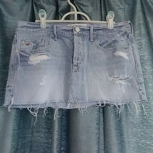 Super cute Hollister jean skirt